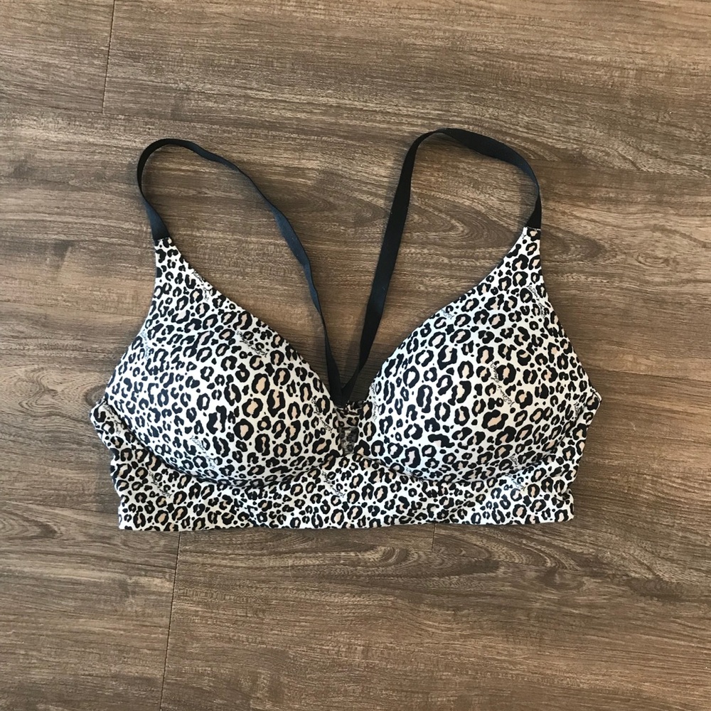 No clasp, lightly lined plunge